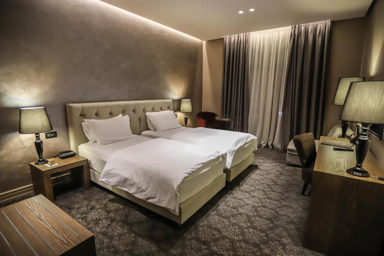 Mondial Hotel Тирана Экстерьер фото